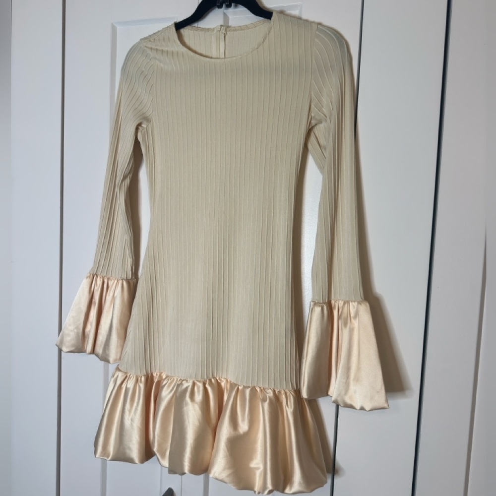 Micas Elegant Long Sleeve Creme Dress